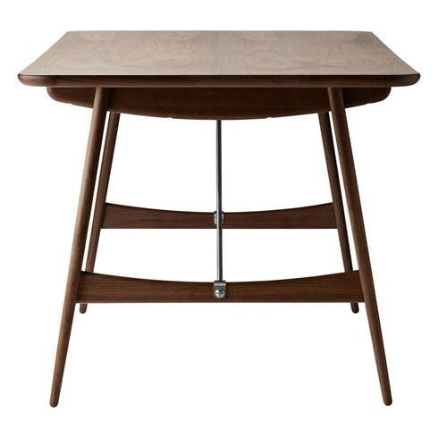 BM1160 Huntsman Dining Table